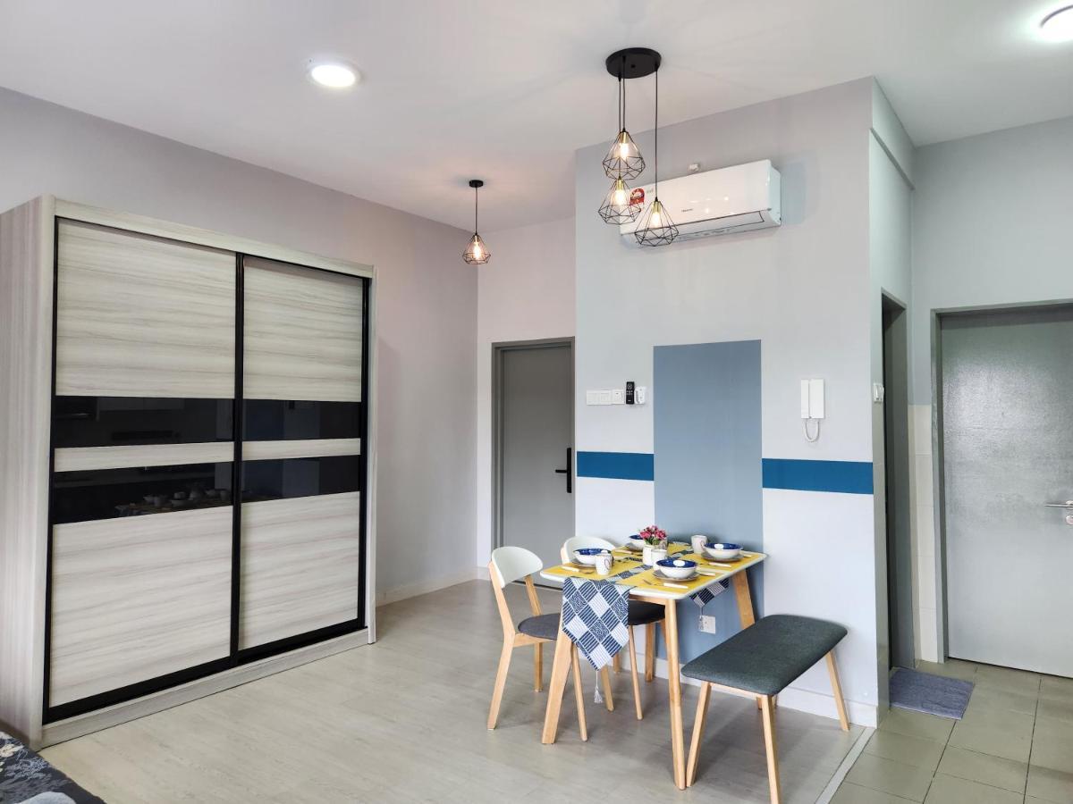 Taman Equine Comfy Studio#Greenery View#4 Pax#Aeon Mall Seri Kembangan Εξωτερικό φωτογραφία